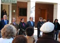 El Alcalde presidió la concentración a las puertas del Ayuntamiento.